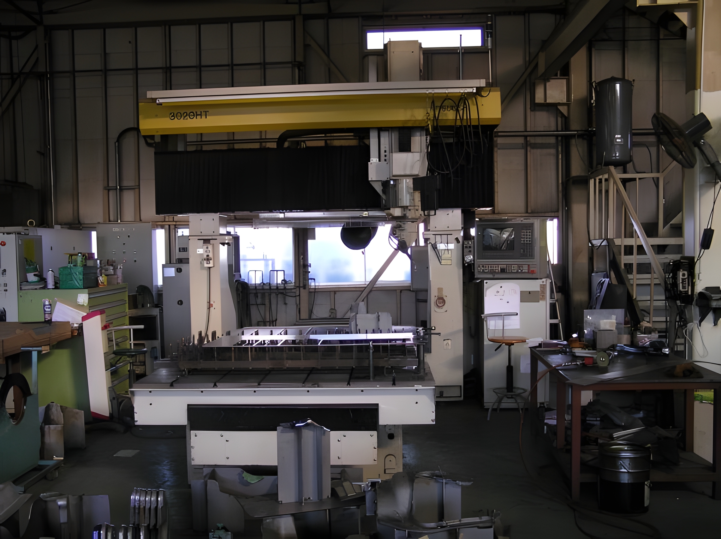 3次元レーザー加工機 3020HT